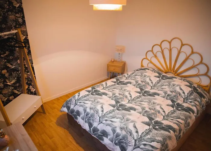 Au Reflet Du Pont Apartment